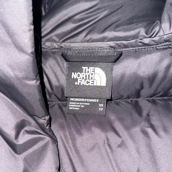 The North Face Women's Long Black Puffer Jacket - Picture 3 of 12